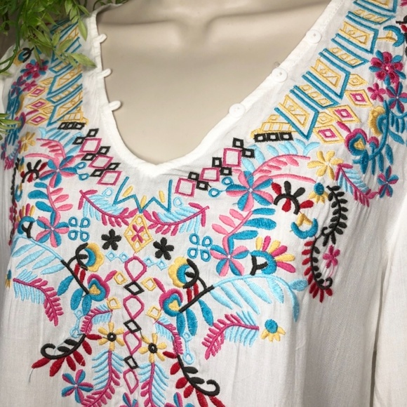 Boho Hippy Peasant Flowy Top Blouse Embroidered V-Neck Buttons Viscose - Picture 2 of 4